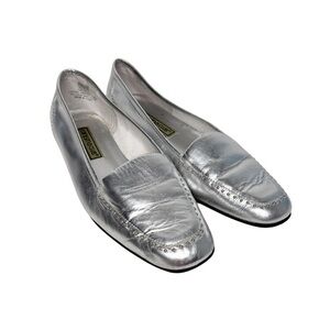 CARYSMA CLUB SILVER LEATHER LOAFERS SZ 9
